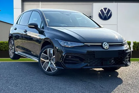 Volkswagen Golf 1.5 eTSI MHEV Black Edition DSG Euro 6 (s/s) 5dr Thumbnail #1