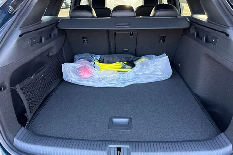  Volkswagen Id.7 Pro 77kWh Match Tourer Auto 5dr Thumbnail #6