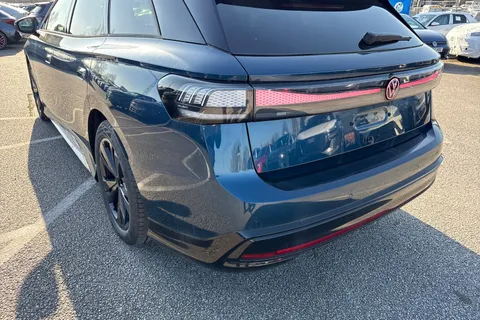  Volkswagen Id.7 Pro 77kWh Match Plus Tourer Auto 5dr Thumbnail #7