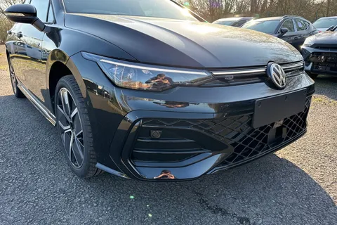 Volkswagen Golf 1.5 eTSI MHEV Black Edition DSG Euro 6 (s/s) 5dr Thumbnail #8