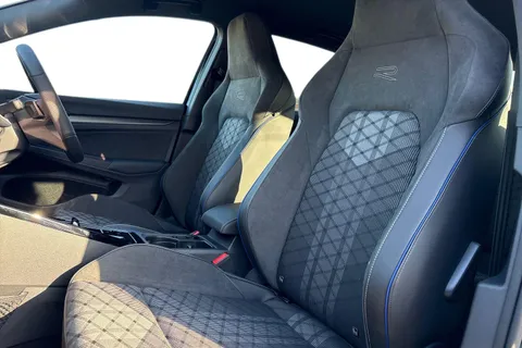 Volkswagen Golf 1.5 eTSI MHEV Black Edition DSG Euro 6 (s/s) 5dr Thumbnail #15