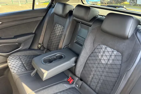 Volkswagen Golf 1.5 eTSI MHEV Black Edition DSG Euro 6 (s/s) 5dr Thumbnail #18