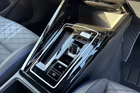 Volkswagen Golf 1.5 eTSI MHEV Black Edition DSG Euro 6 (s/s) 5dr Thumbnail #22