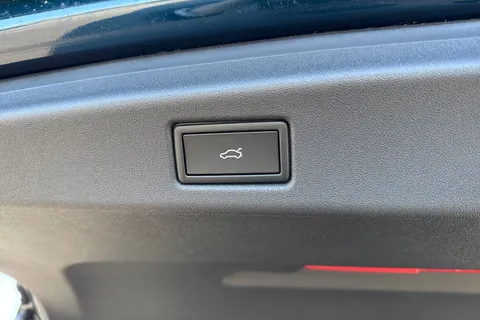  Volkswagen Id.7 Pro 77kWh Match Tourer Auto 5dr Thumbnail #28