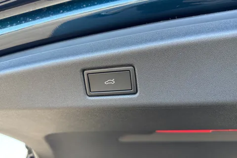  Volkswagen Id.7 Pro 77kWh Match Plus Tourer Auto 5dr Thumbnail #28