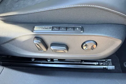  Volkswagen Id.7 Pro 77kWh Match Tourer Auto 5dr Thumbnail #31