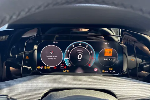 Volkswagen Golf 1.5 TSI Black Edition Euro 6 (s/s) 5dr Thumbnail #31