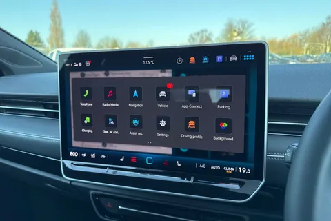  Volkswagen Id.7 Pro 77kWh Match Plus Tourer Auto 5dr Thumbnail #36