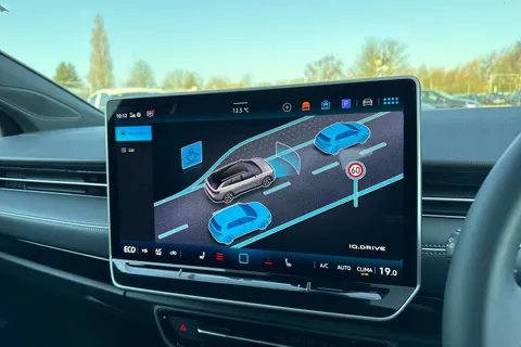  Volkswagen Id.7 Pro 77kWh Match Plus Tourer Auto 5dr Thumbnail #40