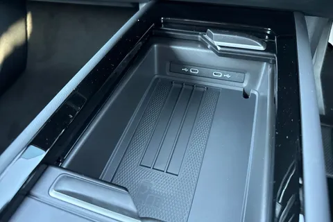  Volkswagen Id.7 Pro 77kWh Match Tourer Auto 5dr Thumbnail #47