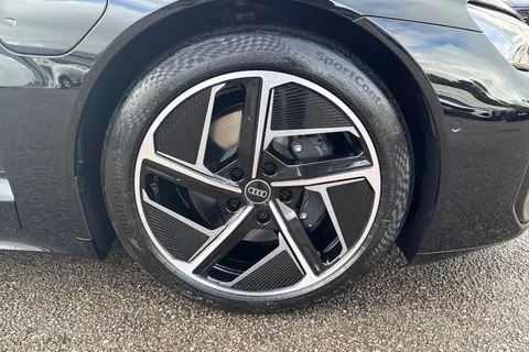Audi e-tron GT 105kWh Auto quattro 4dr Thumbnail #9