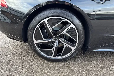 Audi e-tron GT 105kWh Auto quattro 4dr Thumbnail #12