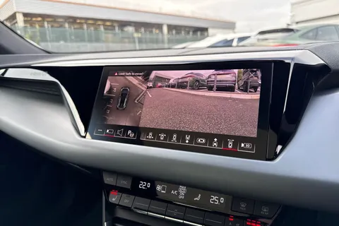 Audi e-tron GT 105kWh Auto quattro 4dr Thumbnail #33