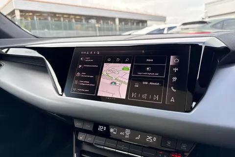 Audi e-tron GT 105kWh Auto quattro 4dr Thumbnail #35