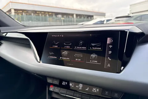 Audi e-tron GT 105kWh Auto quattro 4dr Thumbnail #36