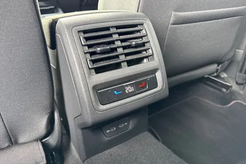 CX22PHJ Volkswagen Golf 2.0 TSI GTI 5dr DSG ⭐19' 'Estoril' Alloys, DCC, Winter Pack⭐ Thumbnail #36