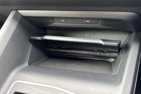 CX22PHJ Volkswagen Golf 2.0 TSI GTI 5dr DSG ⭐19' 'Estoril' Alloys, DCC, Winter Pack⭐ Thumbnail #40