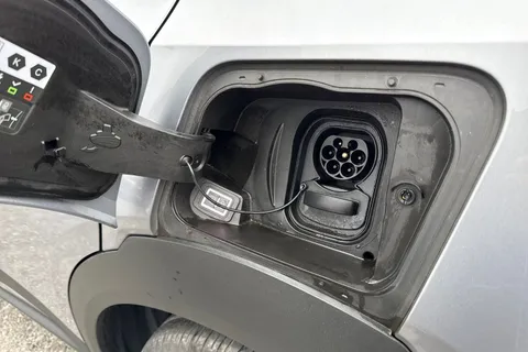 DY72XVL Vauxhall Mokka Electric 50kWh GS Line Auto 5dr Thumbnail #35