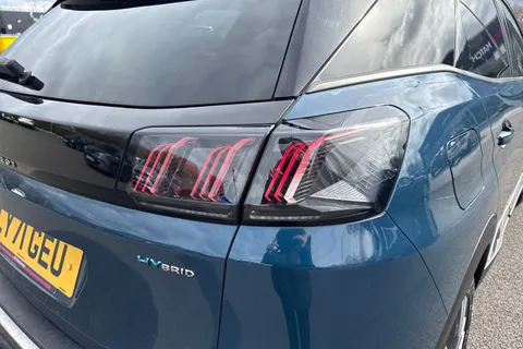 LY71GEU PEUGEOT 3008 1.6 13.2kWh Allure Premium e-EAT Euro 6 (s/s) 5dr Thumbnail #17