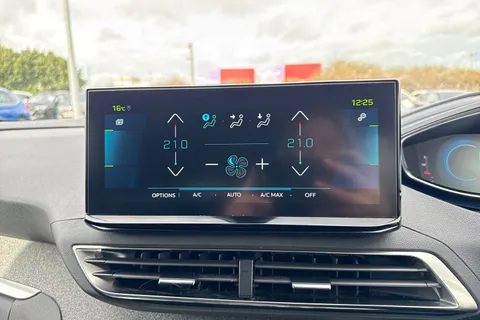 LY71GEU PEUGEOT 3008 1.6 13.2kWh Allure Premium e-EAT Euro 6 (s/s) 5dr Thumbnail #20