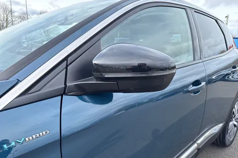 LY71GEU PEUGEOT 3008 1.6 13.2kWh Allure Premium e-EAT Euro 6 (s/s) 5dr Thumbnail #30