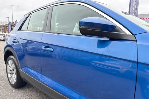 27 of 52 for Volkswagen T-Roc 1.0 TSI SE Euro 6 (s/s) 5dr