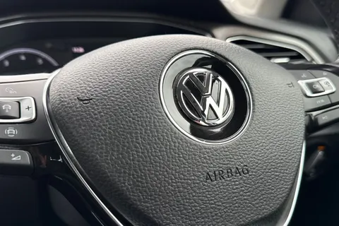 40 of 52 for Volkswagen T-Roc 1.0 TSI SE Euro 6 (s/s) 5dr