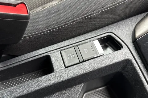 42 of 52 for Volkswagen T-Roc 1.0 TSI SE Euro 6 (s/s) 5dr