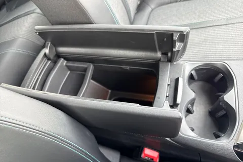 LY71GEU PEUGEOT 3008 1.6 13.2kWh Allure Premium e-EAT Euro 6 (s/s) 5dr Thumbnail #62