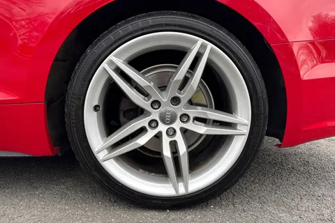 12 of 66 for Audi A5 Cabriolet S line 40 TDI 190 PS S tronic