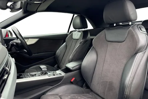 16 of 66 for Audi A5 Cabriolet S line 40 TDI 190 PS S tronic