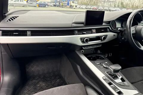 20 of 66 for Audi A5 Cabriolet S line 40 TDI 190 PS S tronic