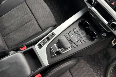 23 of 66 for Audi A5 Cabriolet S line 40 TDI 190 PS S tronic