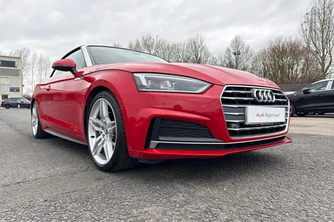 28 of 66 for Audi A5 Cabriolet S line 40 TDI 190 PS S tronic