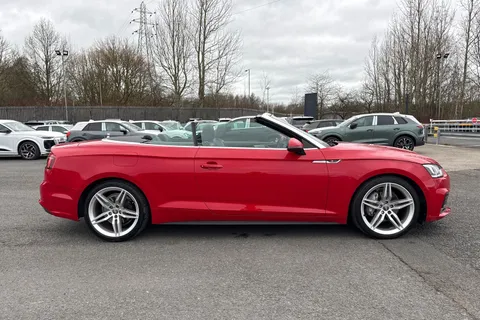 38 of 66 for Audi A5 Cabriolet S line 40 TDI 190 PS S tronic