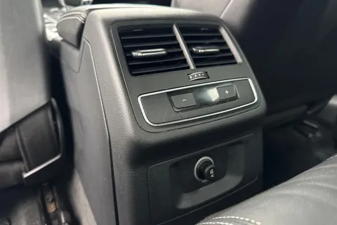 41 of 66 for Audi A5 Cabriolet S line 40 TDI 190 PS S tronic