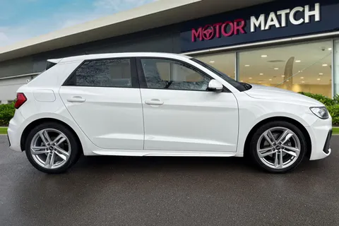 YM21VXZ Audi A1 1.0 TFSI 30 S line Sportback Euro 6 (s/s) 5dr Thumbnail #3