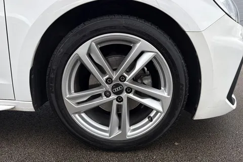 YM21VXZ Audi A1 1.0 TFSI 30 S line Sportback Euro 6 (s/s) 5dr Thumbnail #11