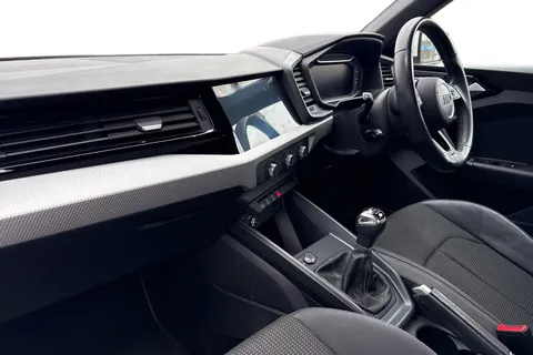 YM21VXZ Audi A1 1.0 TFSI 30 S line Sportback Euro 6 (s/s) 5dr Thumbnail #15