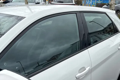 YM21VXZ Audi A1 1.0 TFSI 30 S line Sportback Euro 6 (s/s) 5dr Thumbnail #27