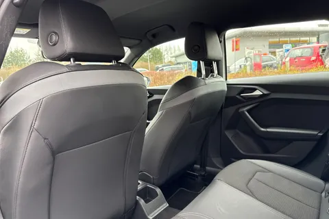 YM21VXZ Audi A1 1.0 TFSI 30 S line Sportback Euro 6 (s/s) 5dr Thumbnail #33