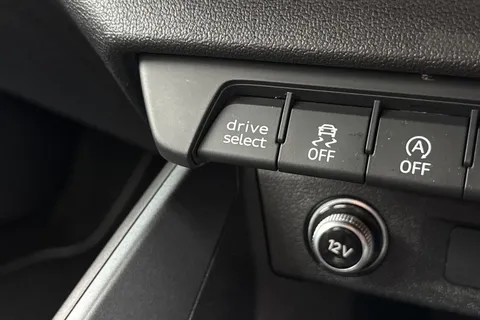 YM21VXZ Audi A1 1.0 TFSI 30 S line Sportback Euro 6 (s/s) 5dr Thumbnail #43