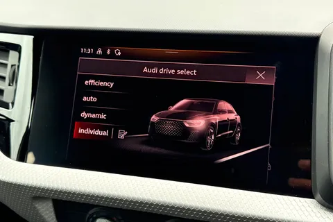 YM21VXZ Audi A1 1.0 TFSI 30 S line Sportback Euro 6 (s/s) 5dr Thumbnail #44