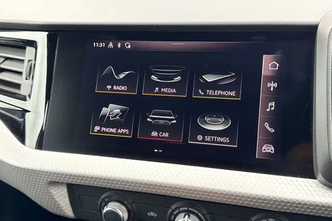 YM21VXZ Audi A1 1.0 TFSI 30 S line Sportback Euro 6 (s/s) 5dr Thumbnail #45