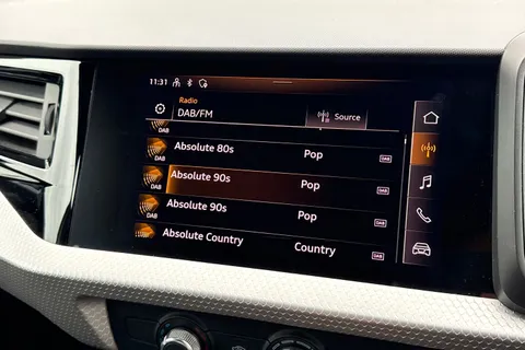 YM21VXZ Audi A1 1.0 TFSI 30 S line Sportback Euro 6 (s/s) 5dr Thumbnail #46