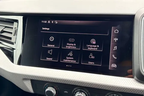 YM21VXZ Audi A1 1.0 TFSI 30 S line Sportback Euro 6 (s/s) 5dr Thumbnail #54