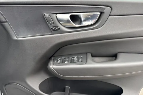 PX20XUO Volvo Xc60 2.0 B5 MHEV Inscription Pro Auto AWD Euro 6 (s/s) 5dr Thumbnail #22