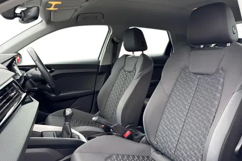 16 of 66 for Audi A1 Sport 30 TFSI 110 PS 6-speed