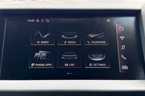 17 of 66 for Audi A1 Sport 30 TFSI 110 PS 6-speed