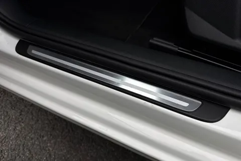 37 of 66 for Audi A1 Sport 30 TFSI 110 PS 6-speed